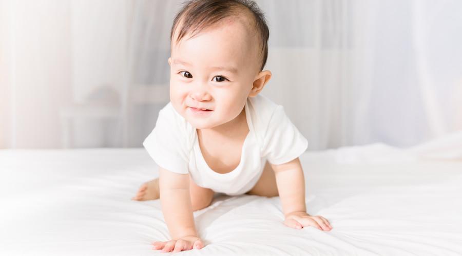 怎么教宝宝爬起来自己坐着 v2-505e4b6f961c0bf1b59b99e629a6f690_1200x500.jpg