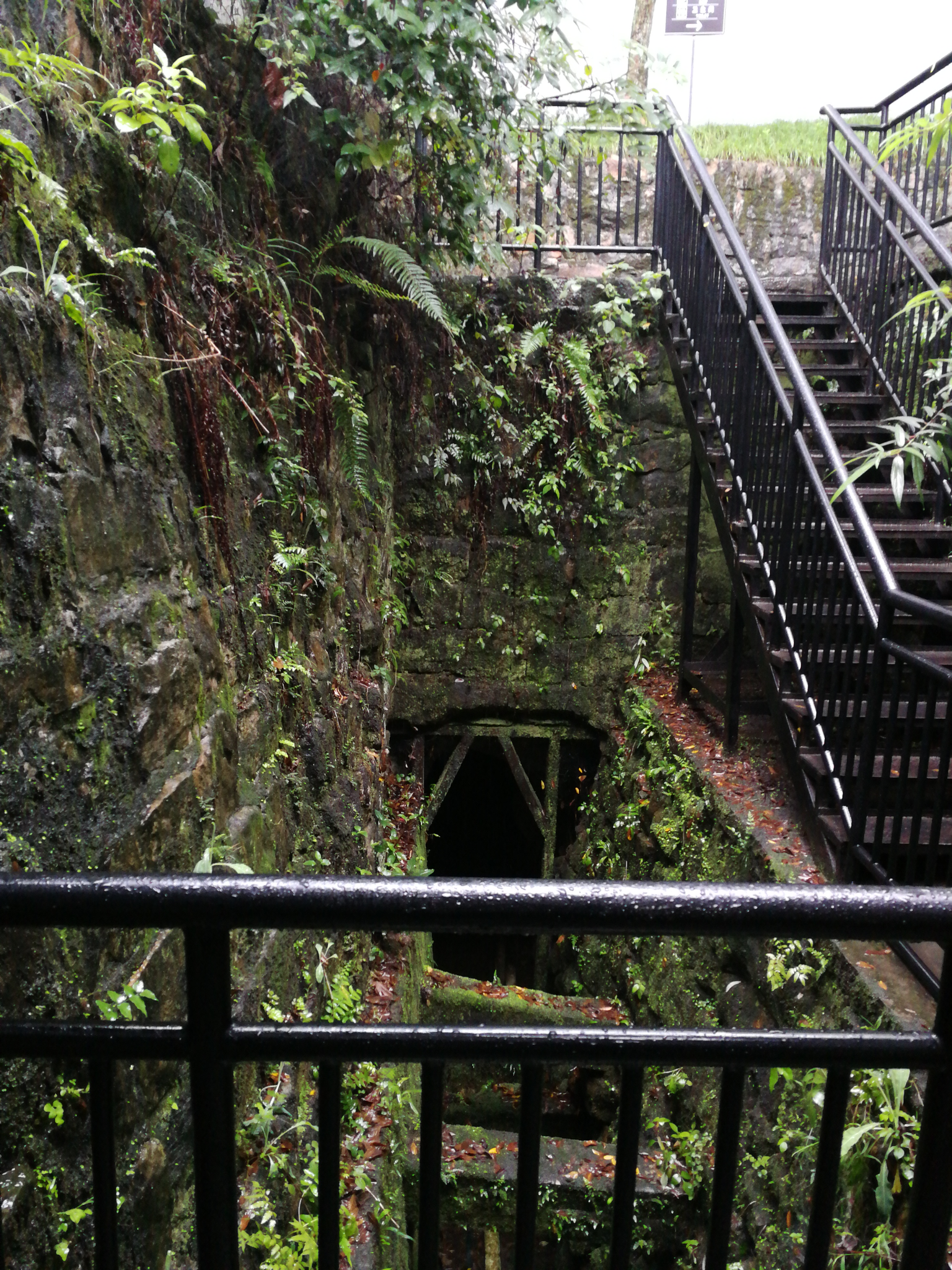 参观见学之渣滓洞 - 知乎