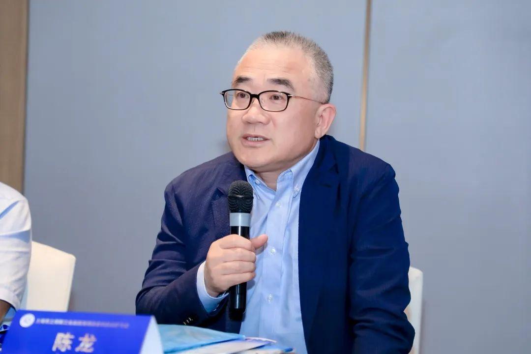 六月喜报震坤行荣获多项行业大奖