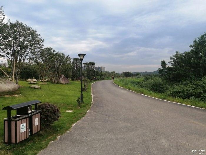 聊一聊爱车汉ev的车身配置和魅力外观