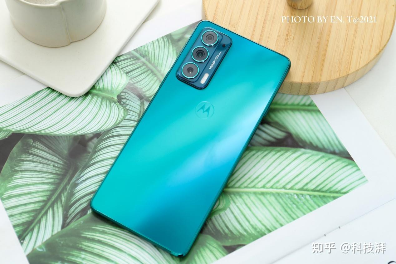 最美5g手机当之无愧摩托罗拉edge轻奢版体验诠释更薄更美更强