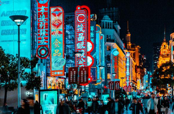 为什么日本的招牌都这么好看他们都做了什么