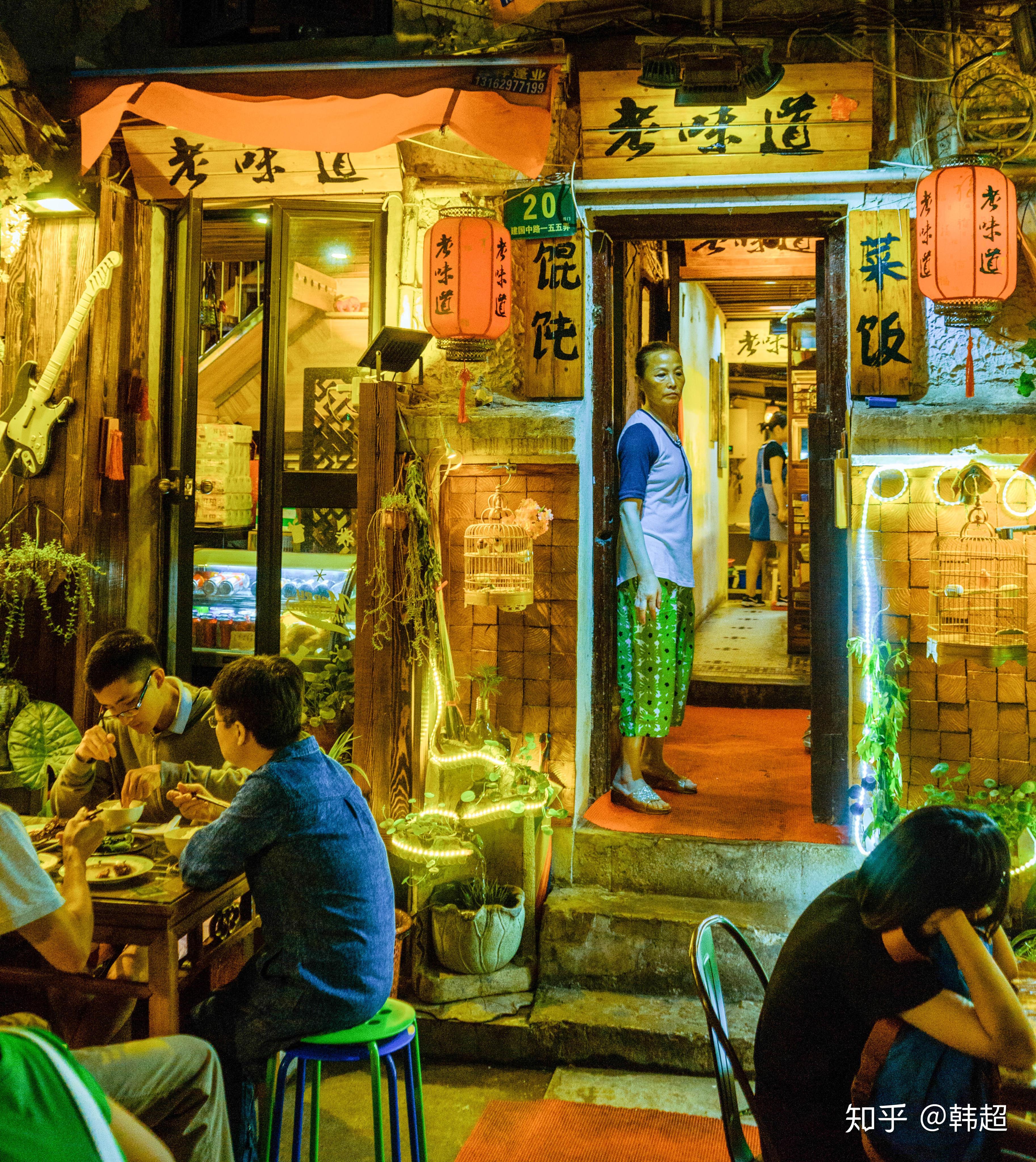 【携程攻略】上海田子坊景点,喜欢田子坊，就是因为你能闻到上海弄堂的味道，每每闲逛于此，流连幻…
