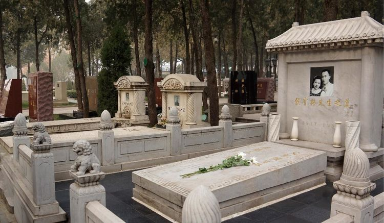 善唯百科什么是衣冠冢衣冠冢和传统墓地的区别
