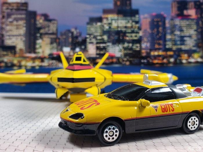 打卡2020模型写真迪迦奥特曼里的夏洛克车