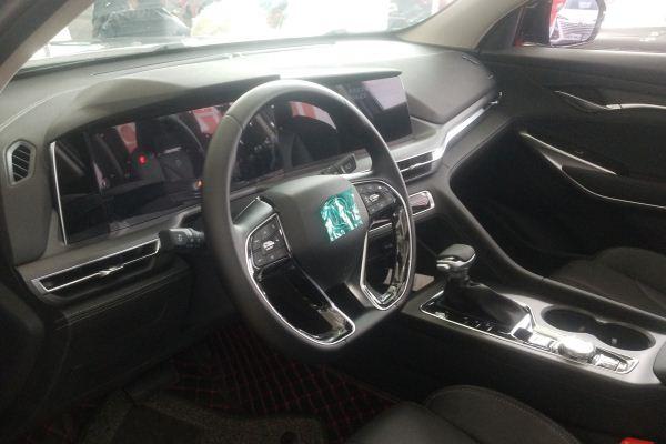 全新长安cs75plus到店灰色版很大气1069万起价格亲民