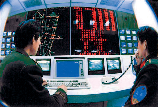 随着我国一些大城市引进scoot,scats等国际上先进的交通信号控制系统