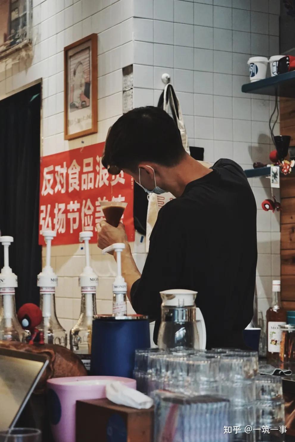 只知道茶颜悦色？长沙这8家宝藏咖啡馆值得一去再去！ - 知乎