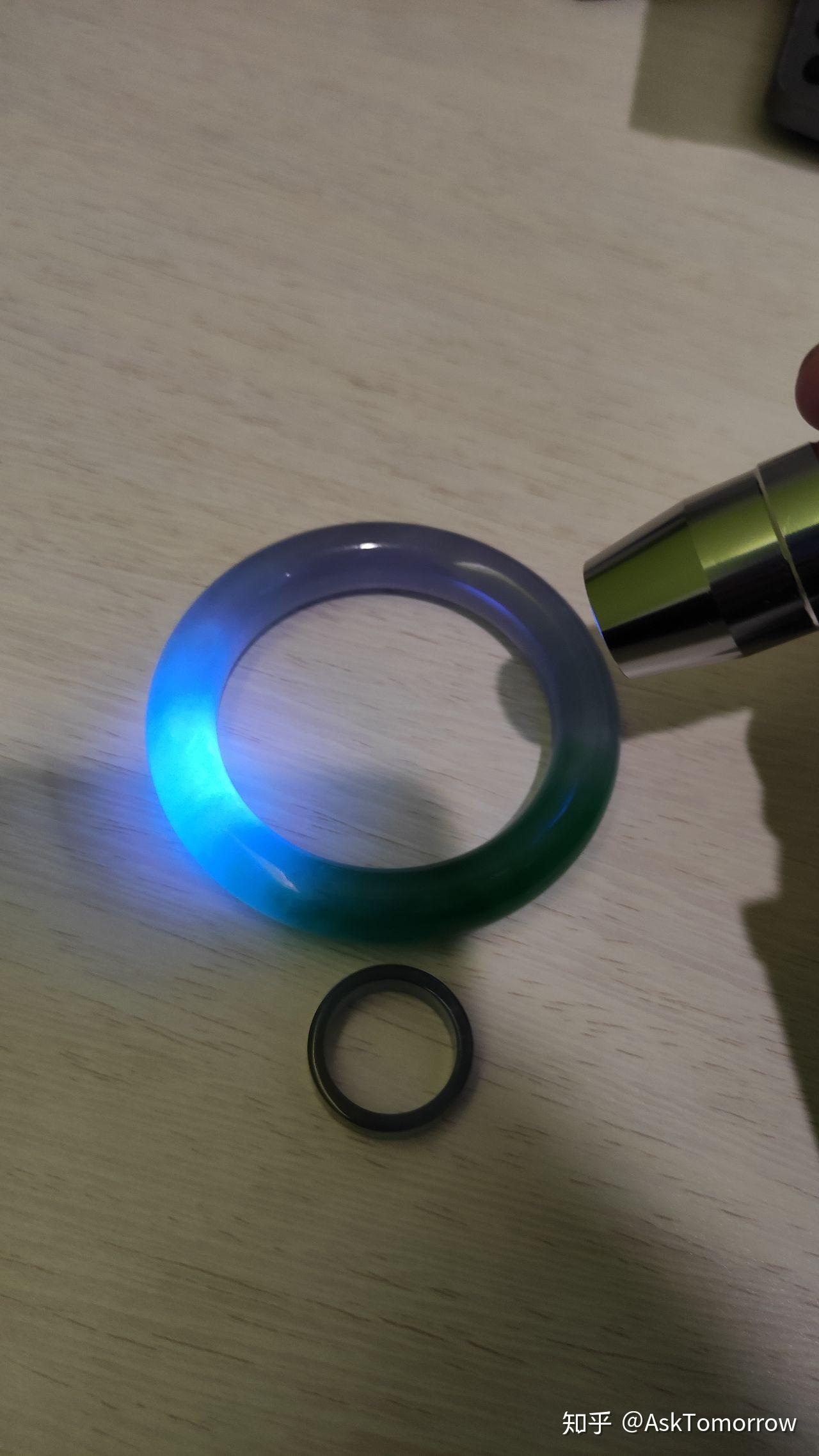 翡翠手镯鉴定一例