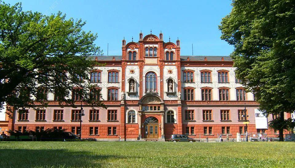 这些大学的专业准备c位出道! - 知乎