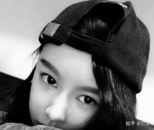 河南玛莎拉蒂女谭明明案律师对决100多公斤黄金赔偿