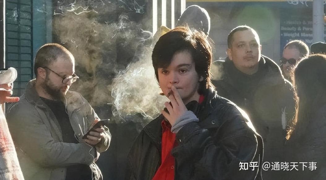为啥美国人支持“大烟馆”开业，却诋毁TikTok是