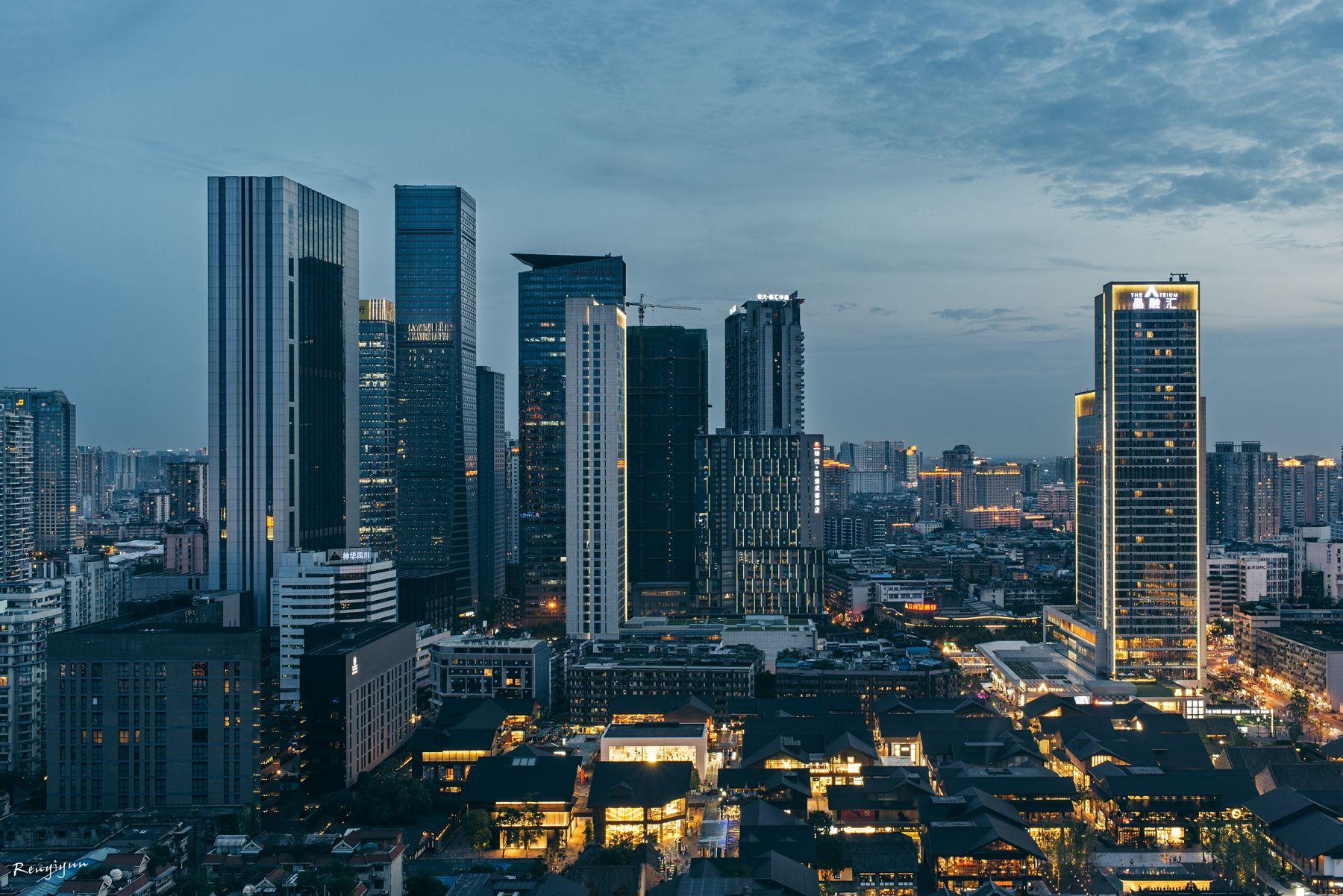 为什么杭州,郑州,成都的经济那么发达,却没有多