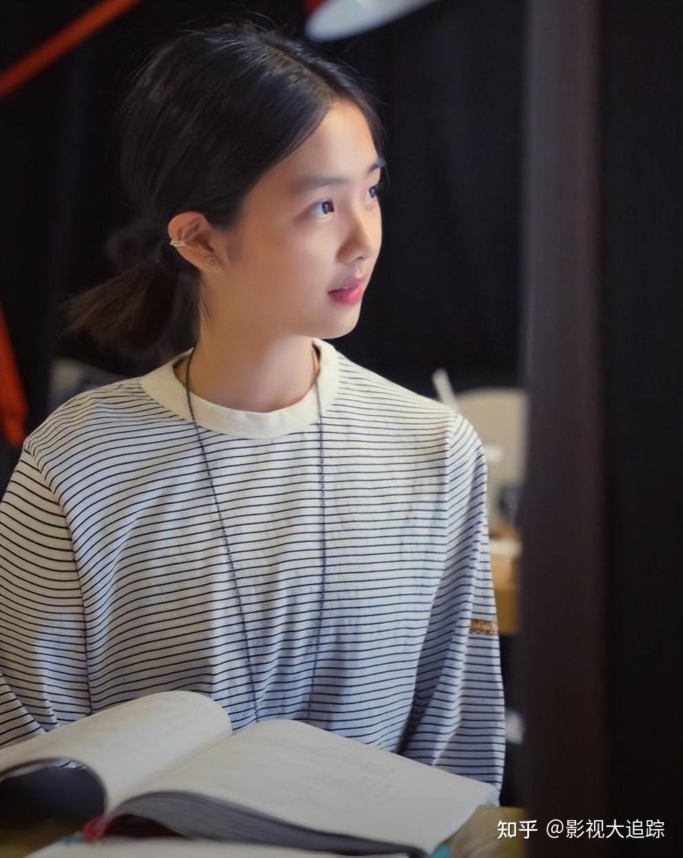 “绝望的文盲”添一人！黄多多上榜牵连黄磊一起，家族遗传读错字 - 知乎