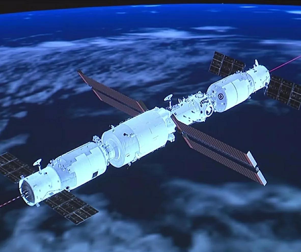 中国空间站最后的一字构型一列50吨的太空列车一座以23马赫飞行的太空