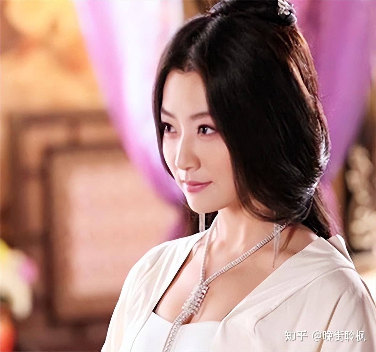 萧皇后因长得美丽被六人轮番霸占六十年48岁还在被人抢夺