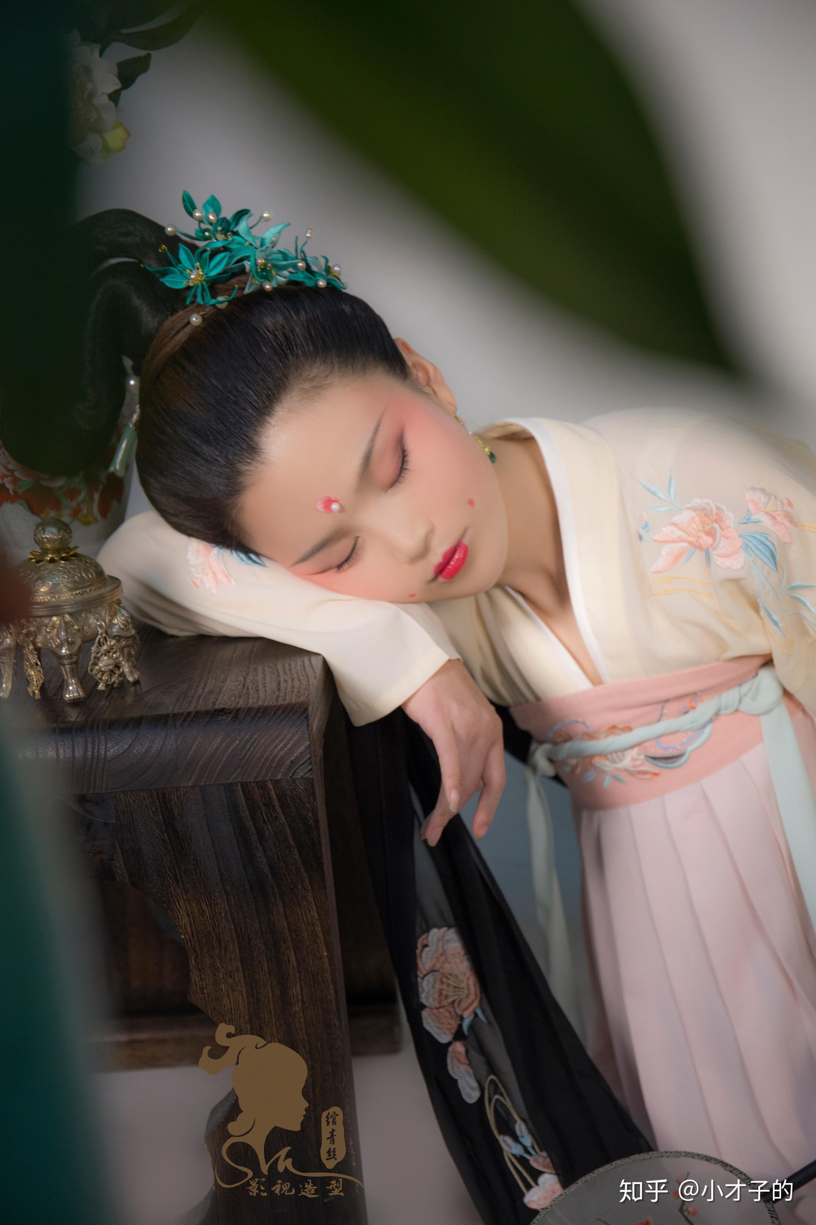 【欣赏】云想衣裳——唐代美人造型