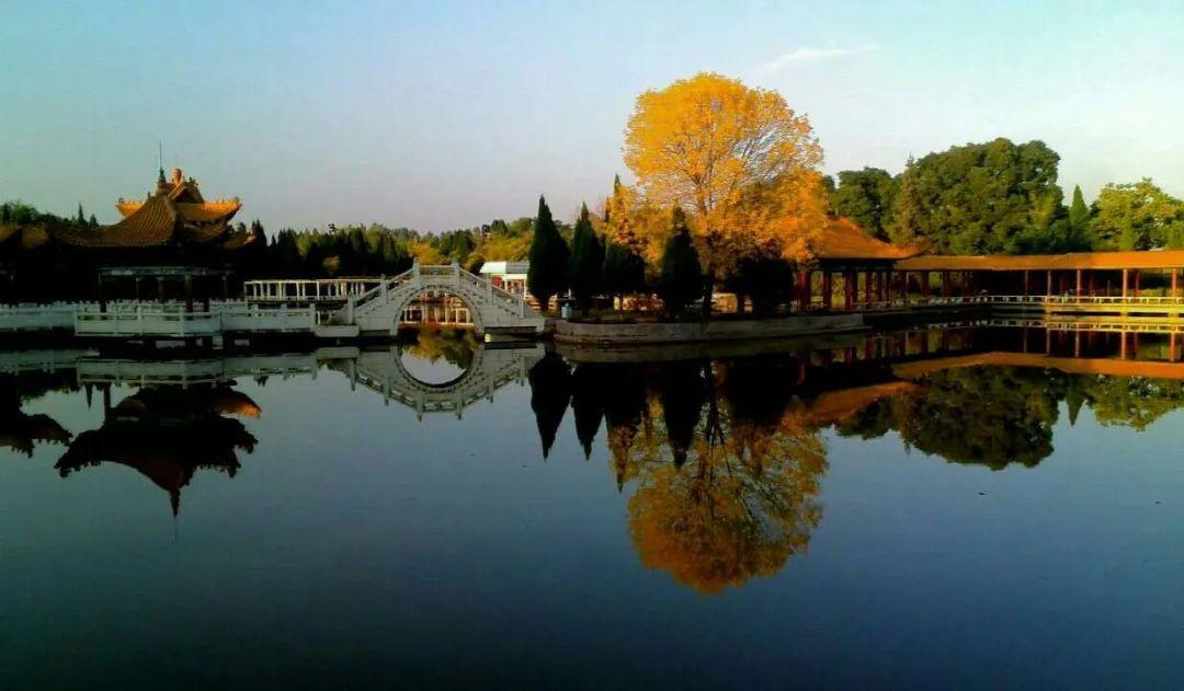 四龙度假村亭台楼阁诗意的栖息