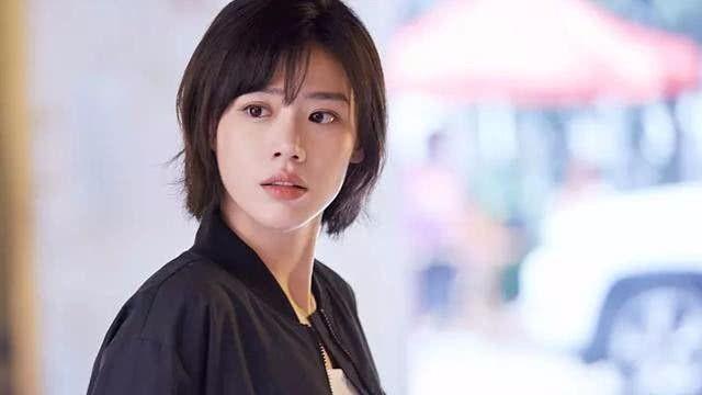 马思纯和小护士樱木简直一模一样 张凯丽和赤池美里比较神似 张铁林