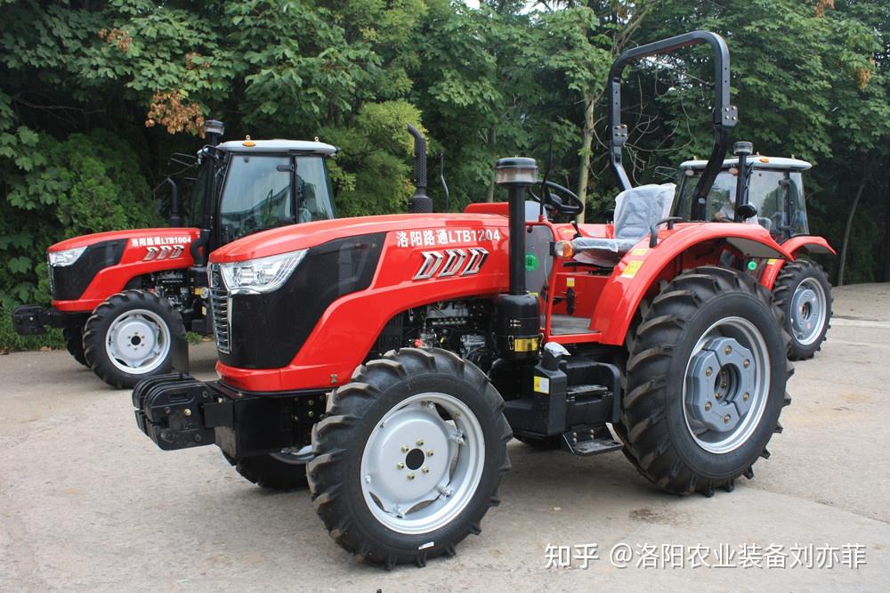 路通1204拖拉机四驱多功能作业好帮手