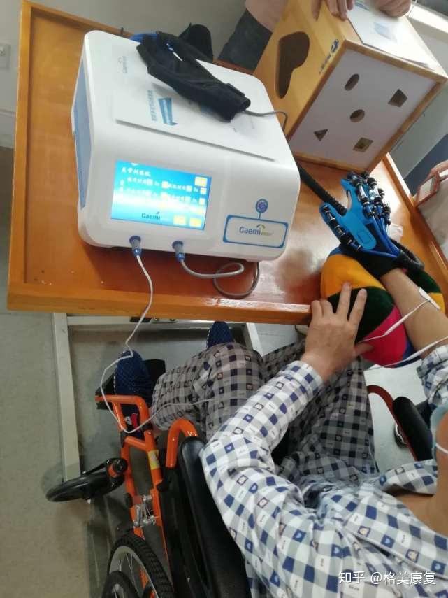 智能手关节康复训练仪助力于解决患者手指功能活动受限