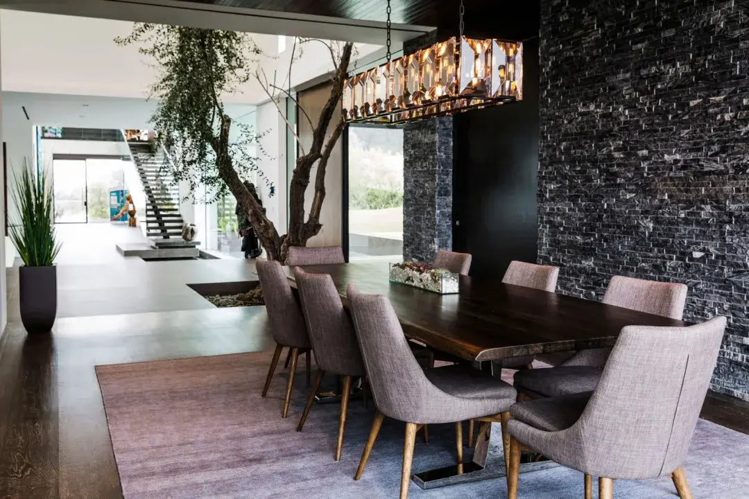 知名dj zedd公开上亿豪宅,还用乐高搭了一个夜店.