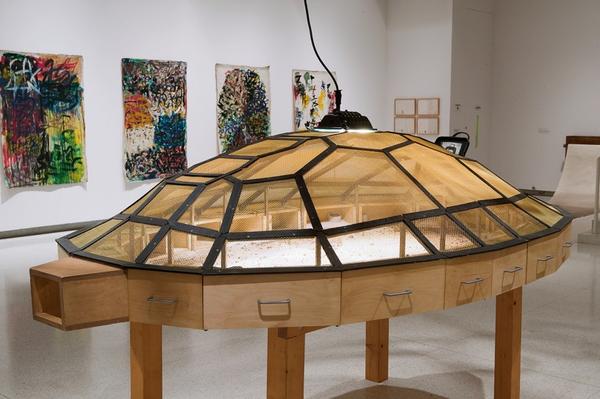 【图1】黄永砯, 《世界剧场   theater of the world)》, 1993