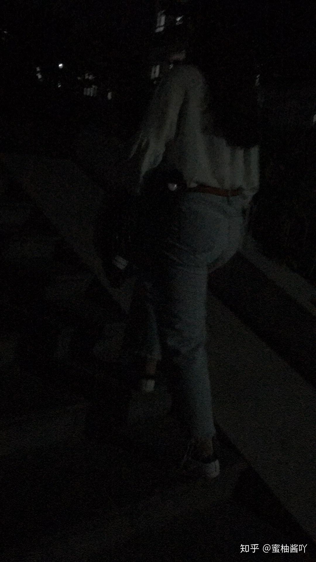 超级严重的梨形身材+大腿前侧突出 怎么办?