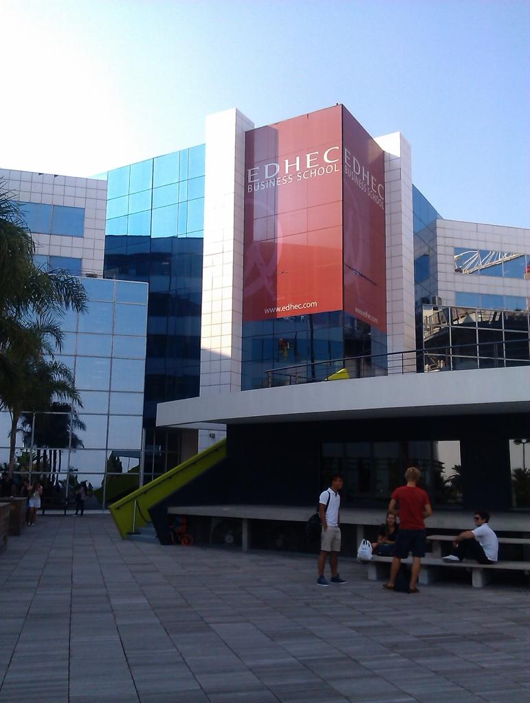 蔚蓝海岸边的明珠edhec法国北方高等商学院