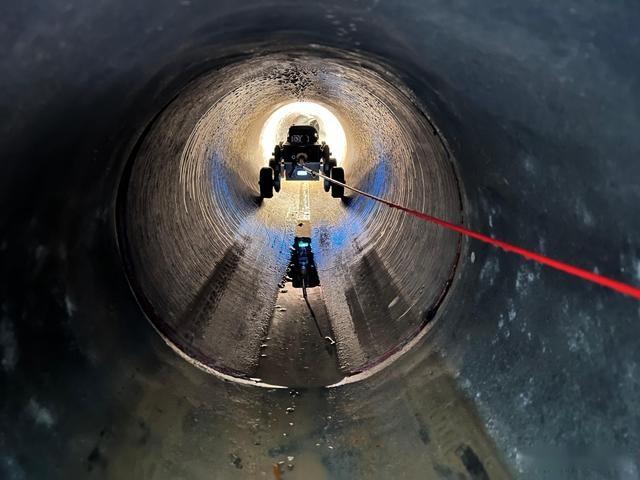 管道检测机器人哪家做的比较好排水管道用cctv检测机器人好