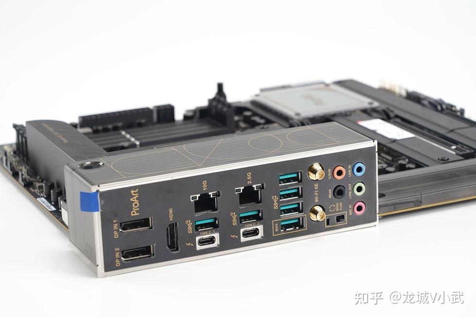 华硕proartz790主板proart4080显卡德商德静界800fx机箱打造酷黑静音