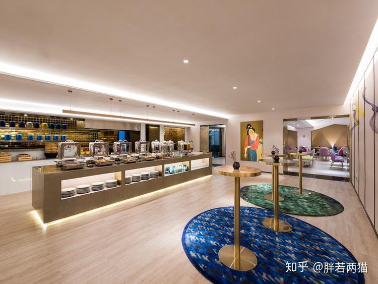 来南京玩，有哪些酒店/民宿值得推荐，南京高性价比住宿全攻略