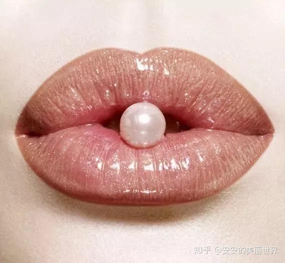 嘴上有m唇的女星美到炸裂让人忍不住想亲吻