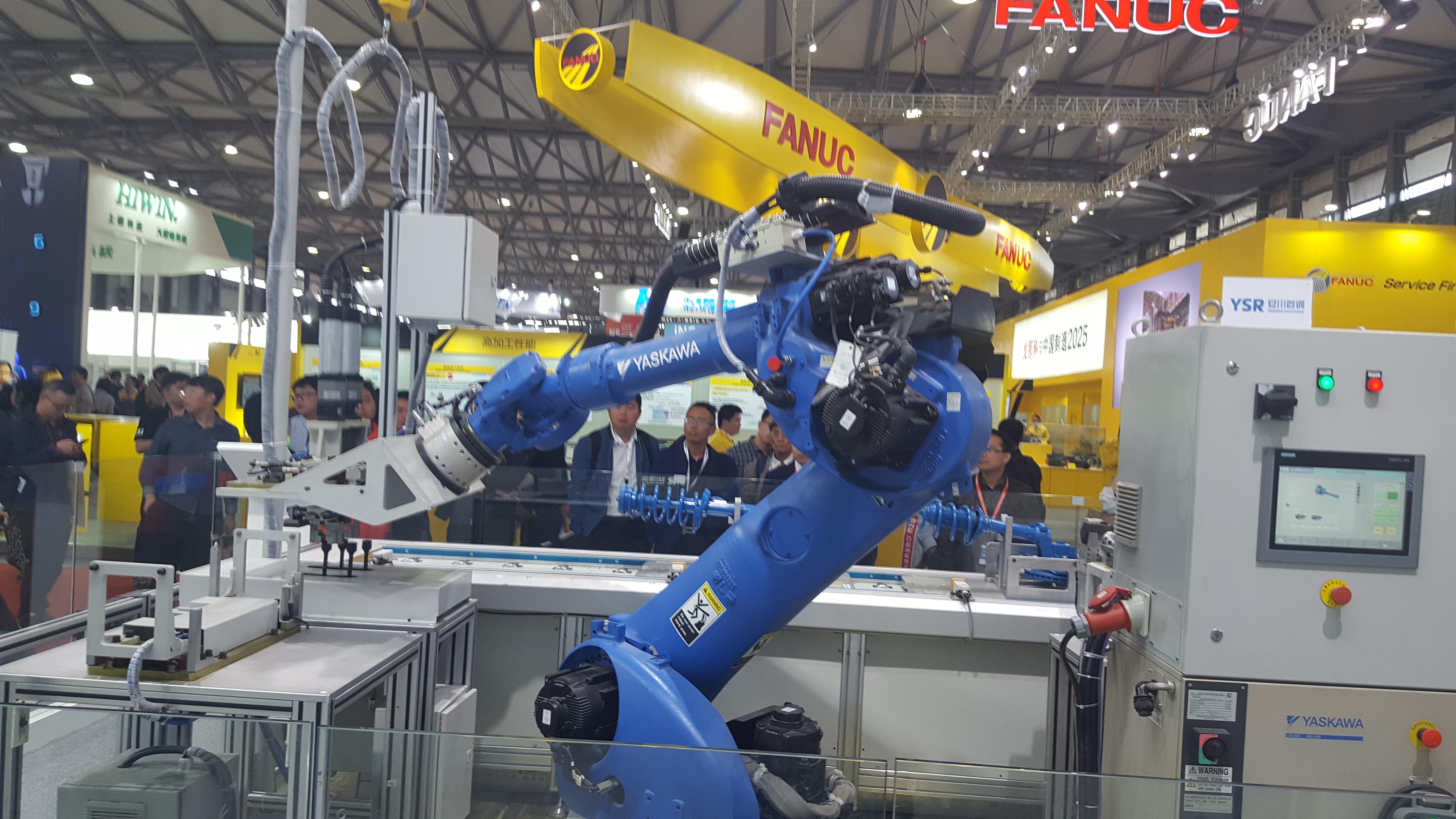 2018上海数控机床展——图片集iv(机器人四大家族)