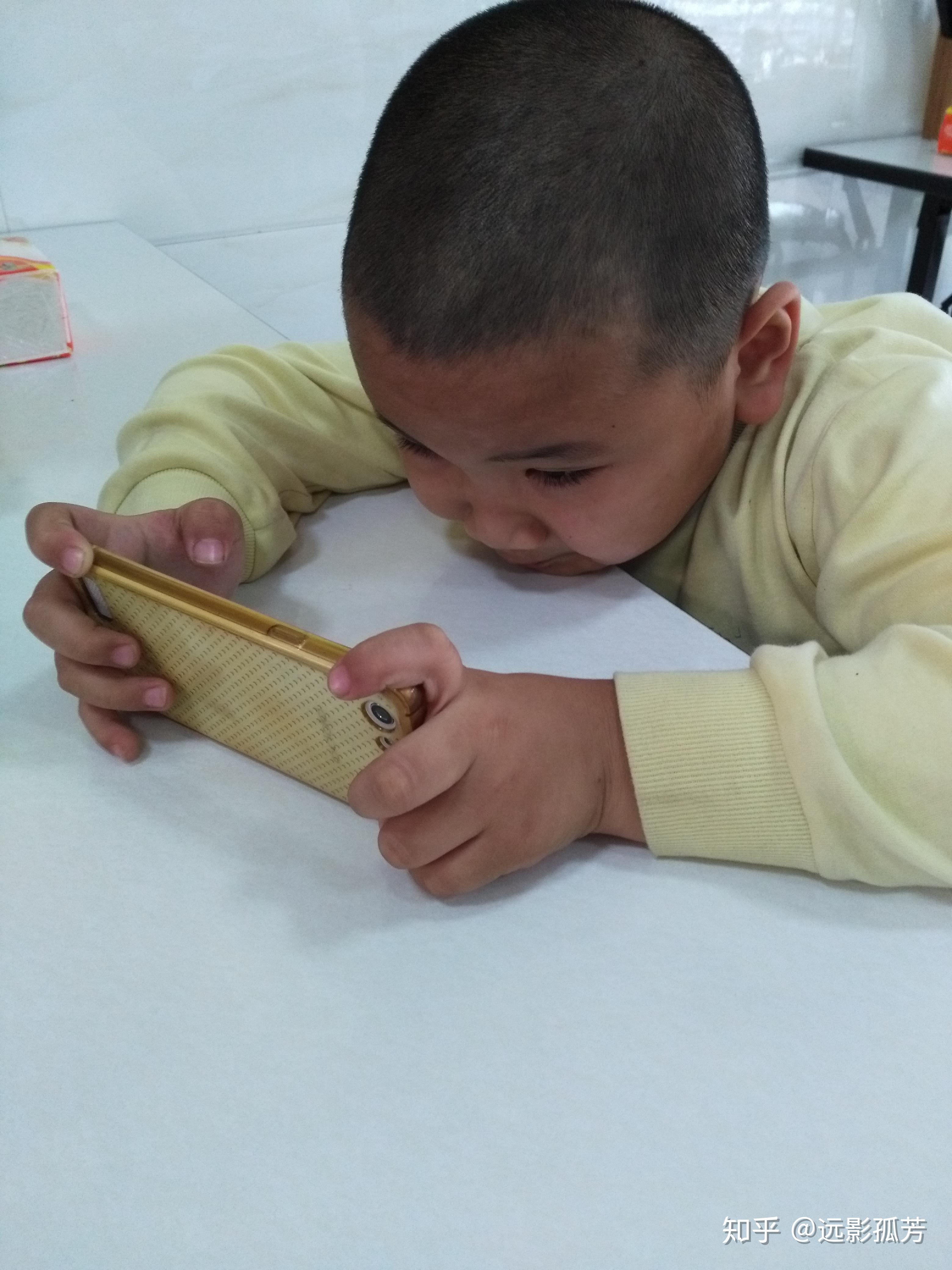 你是如何看待小学生玩王者荣耀