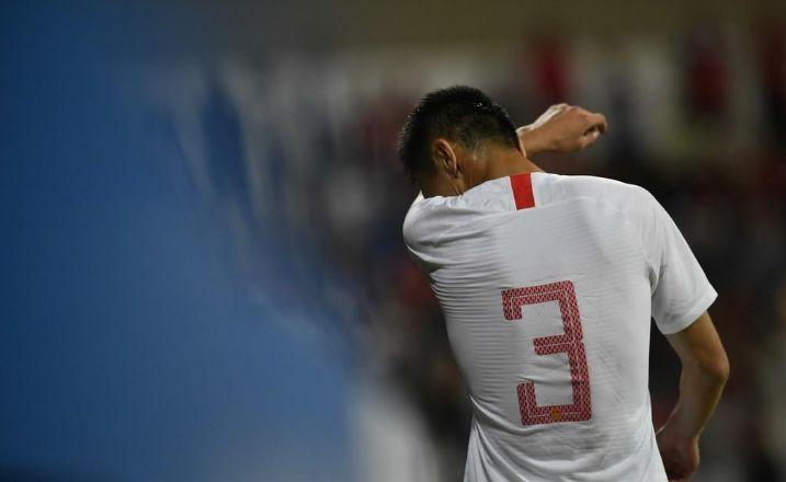 里皮留下了一个背影他身后的中国足球又该怎么办