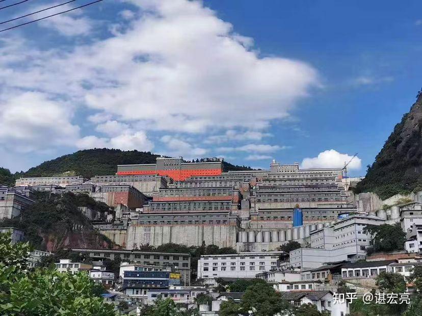 茅台镇的布达拉宫是谁