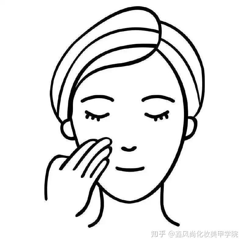 其实只要知道几个小技巧就能帮你打造出完美的底妆,下面教大家几个