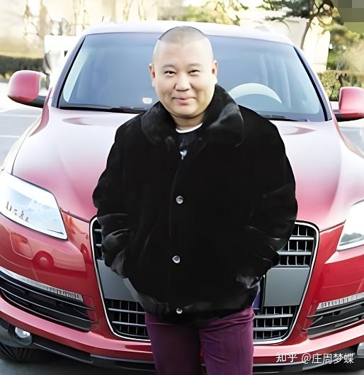 最终换上的是劳斯莱斯,有人说:"郭德纲低调",确实如此,相比较于开飞机