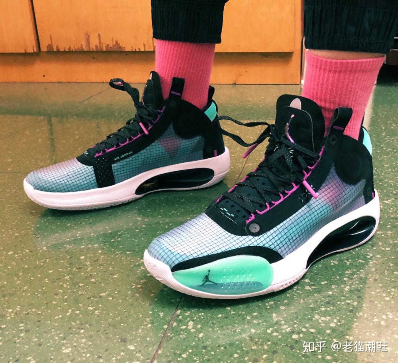 体验还是不错的,鞋型整体偏小,脚偏胖的小伙伴可能存在卡足弓的问题