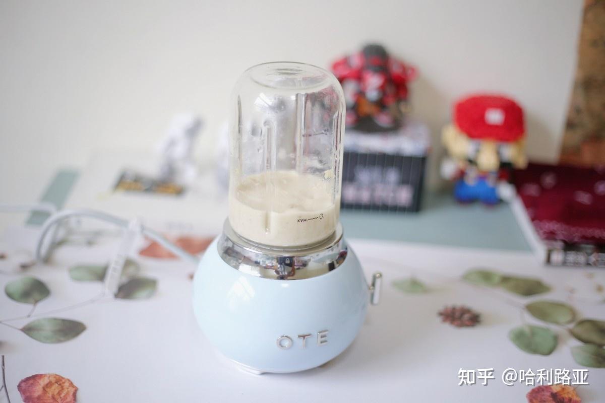 在家怎么做冰镇可乐 v2-5654a54cf47ca20bf6a5c62e96c19301_r.jpg