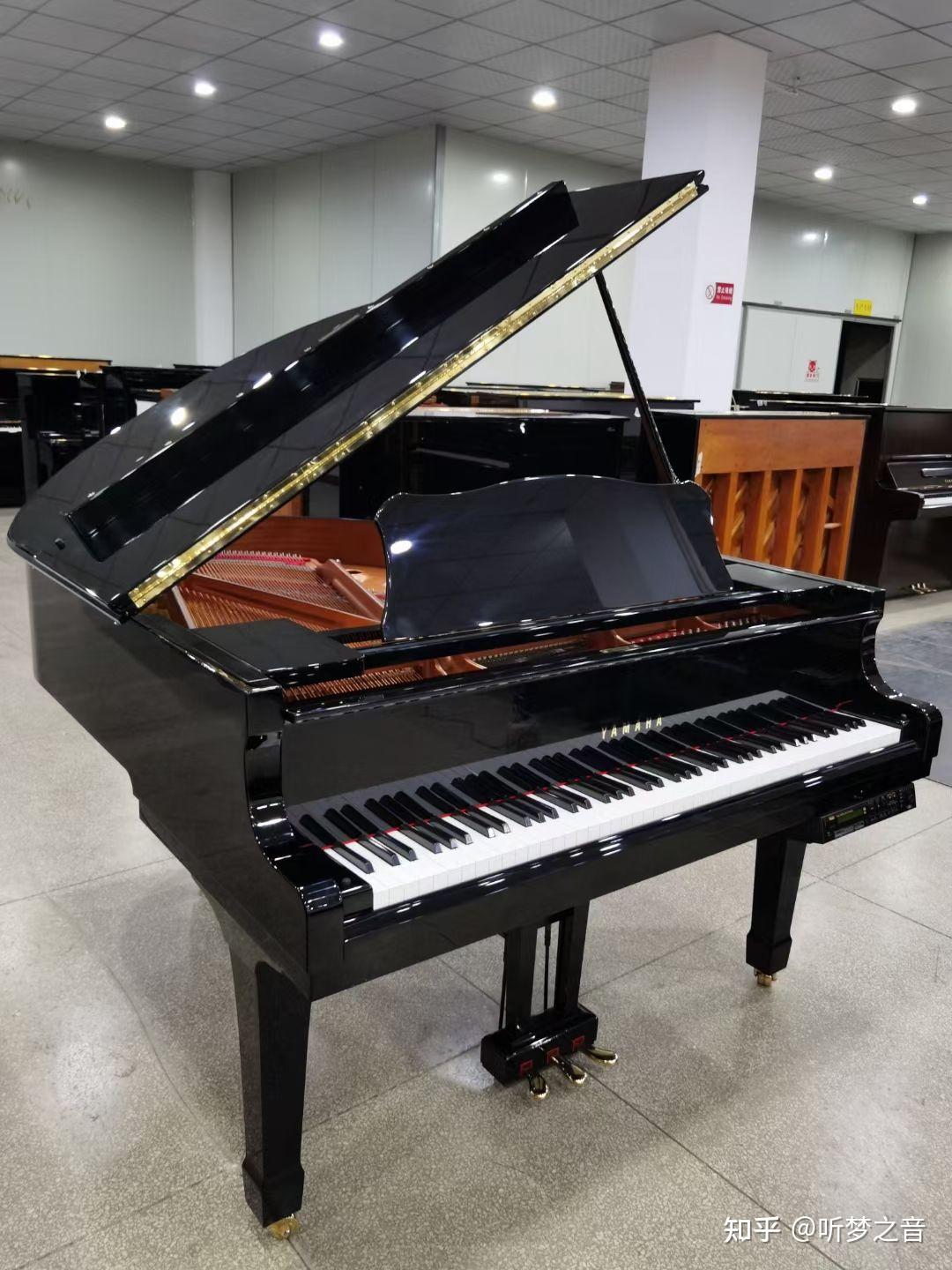 小三角雅马哈c1l钢琴
