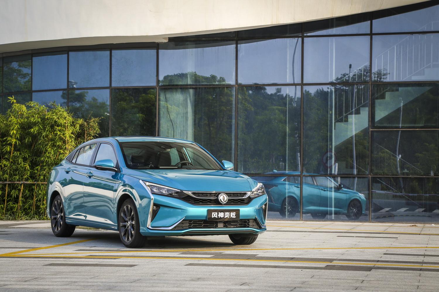 风神内部代号d53,其设计雏形为2018年北京车展上亮相的东风eπ概念车