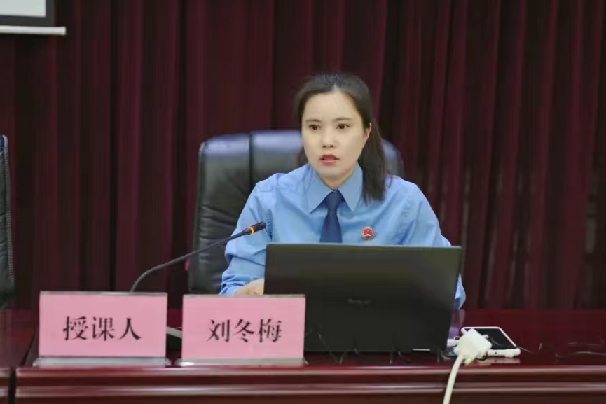 刘冬梅淮北市检察院第二检察部副主任影片以现实题材,小人物视角作为