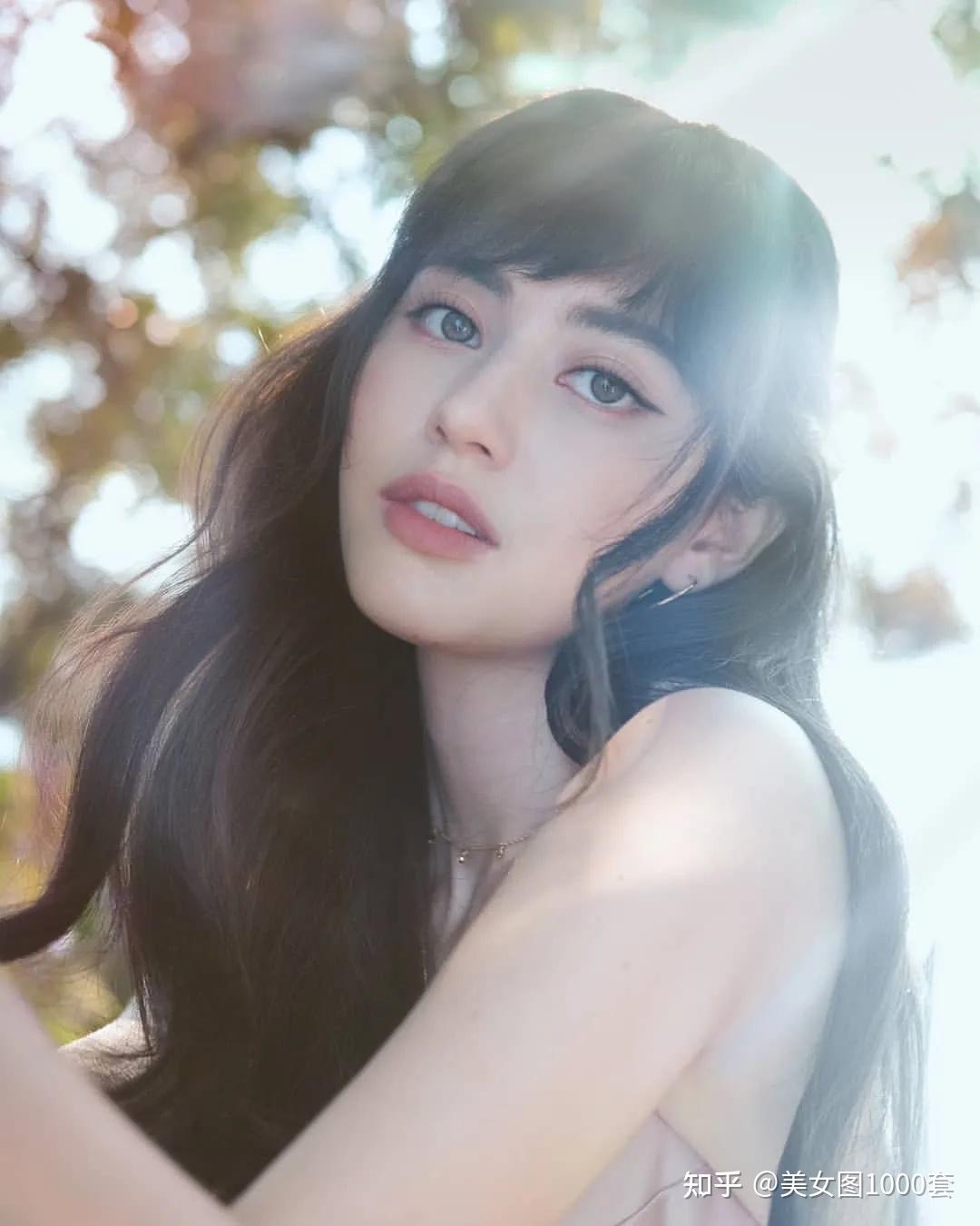 泰国第一神颜黛薇卡霍内美女写真性感优雅带着清纯甜美