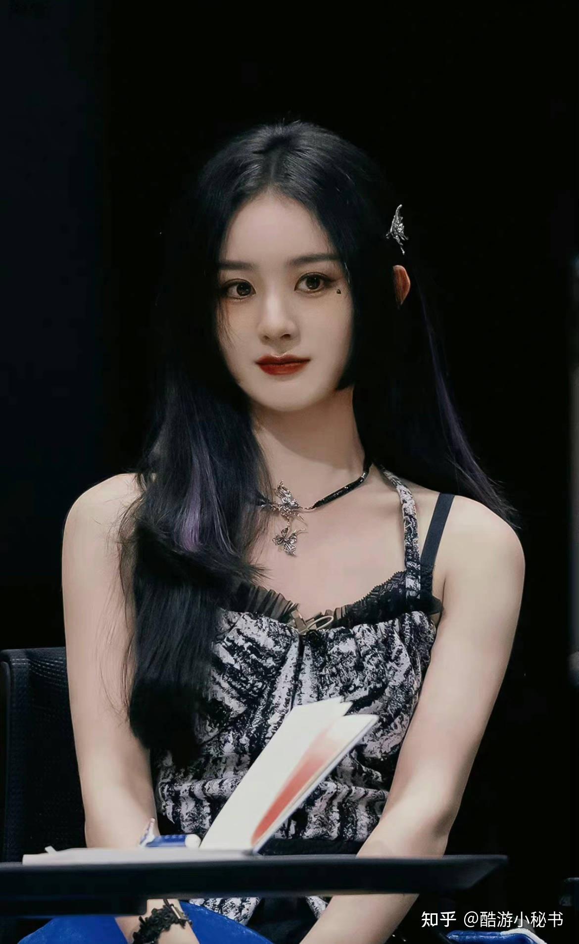 赵丽颖罕见挑战暗黑造型 雪肌娇嫩笑容撩人好诱惑 - 知乎