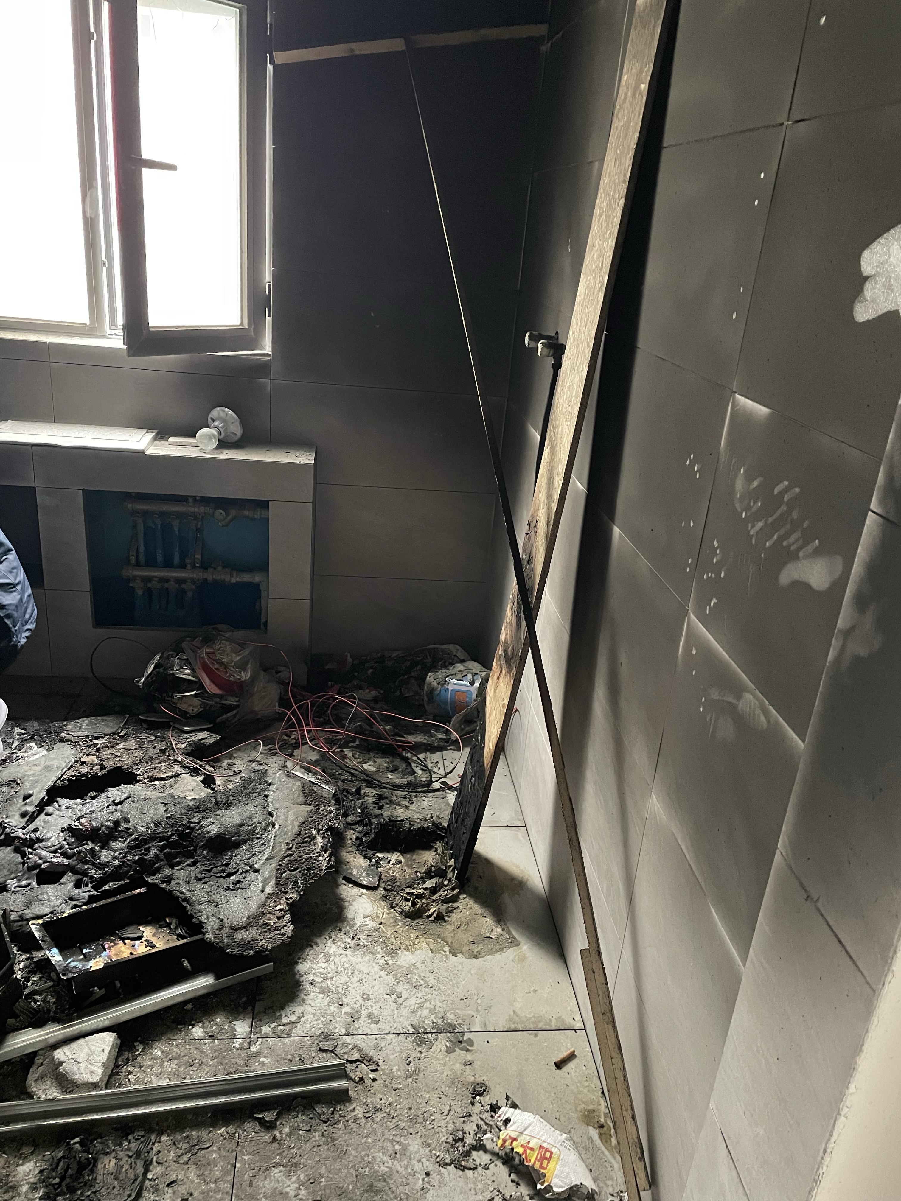 正在装修的房子卫生间不明着火能住吗什么预兆很纠结