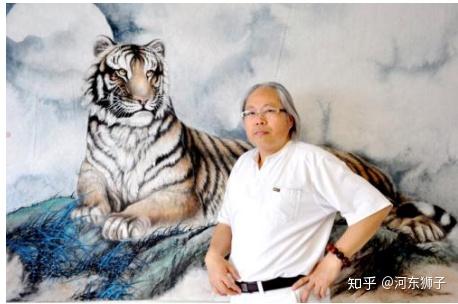 这就是画家心目中的"心有猛虎,细嗅蔷薇"吧.