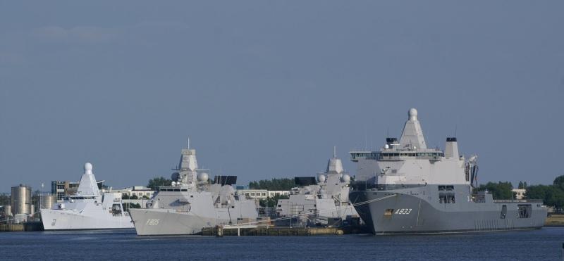 【全能舰队辅助】荷兰卡尔·杜尔曼级联合后勤支援舰 - 知乎