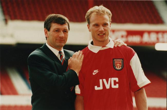 从4英镑周薪到2.7亿元年薪--足球金元进化史